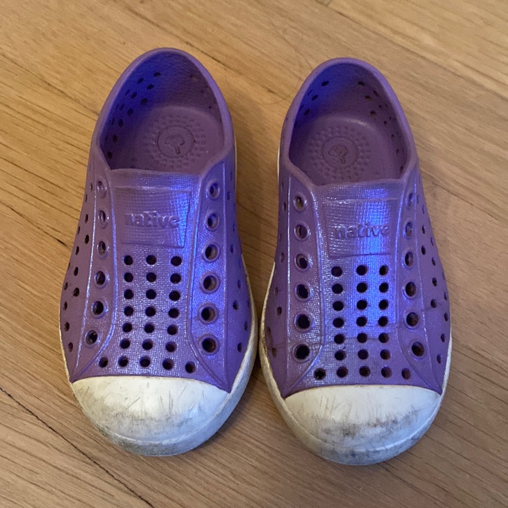 Native water shoes for kids - purple - size 6